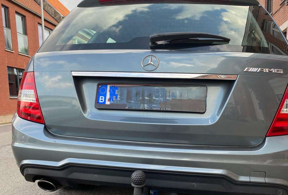 Mercedes-Benz Mercedes Pack Amg C180 Avantgarde