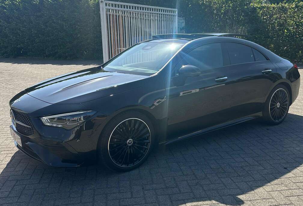 Mercedes-Benz CLA 180 7G-DCT AMG Line Advanced Plus