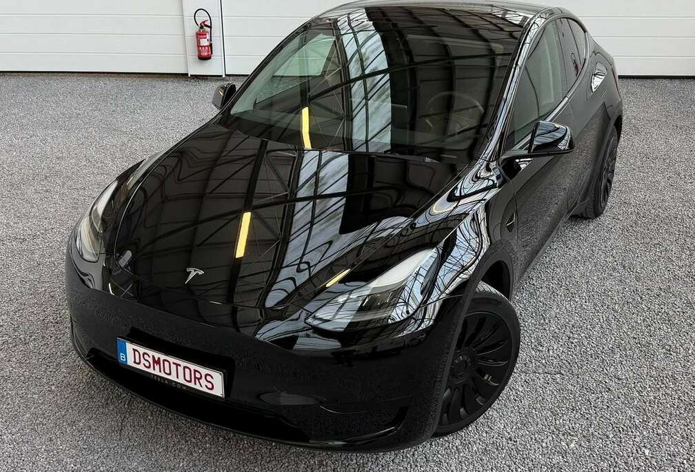 Tesla RWD  Made in Berlin  25.212 km  Mooie staat