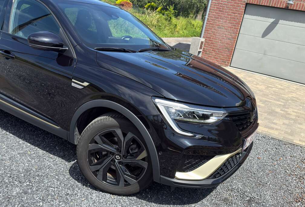 Renault Arkana E-TECH 1.6i E-Tech Engineered