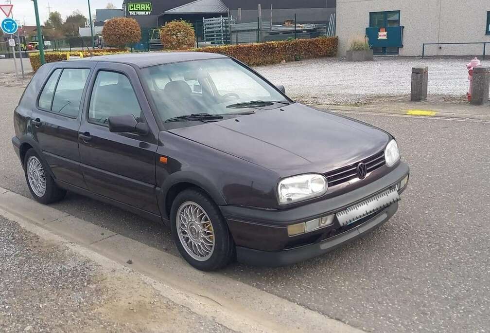 Volkswagen Golf 3 VR6