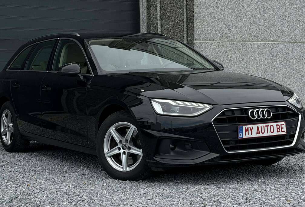 Audi **A4 Avant 30 TDi 12 MOIS DE GARANTIE**