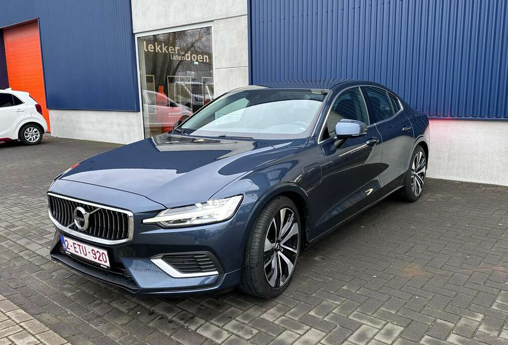 Volvo S60 T8 Recharge AWD Geartronic Inscription