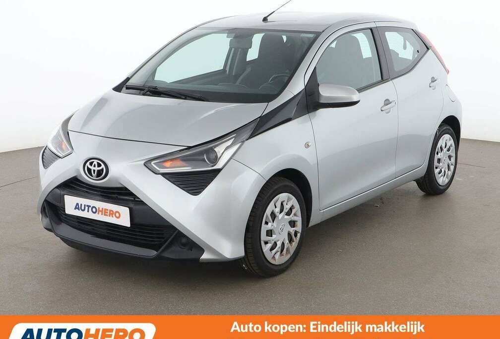 Toyota 1.0 VVT-i X-Play
