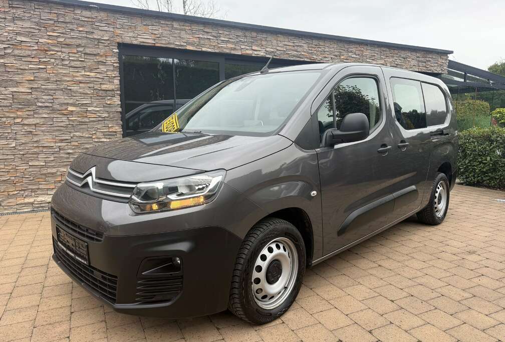 Citroen ** 8-TRAPS - AUTOMAAT ** DUBBEL CABINE ** BTW WAGEN ** CRUISE/REGEN+LICHTSENSOR/PARKEERSENSOREN/TREKHAAK/4-Seizoensbanden
