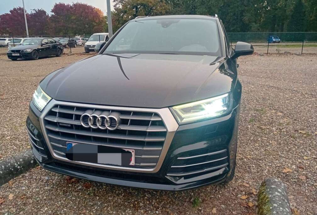 Audi Q5 2.0 TDi Q S-LINE