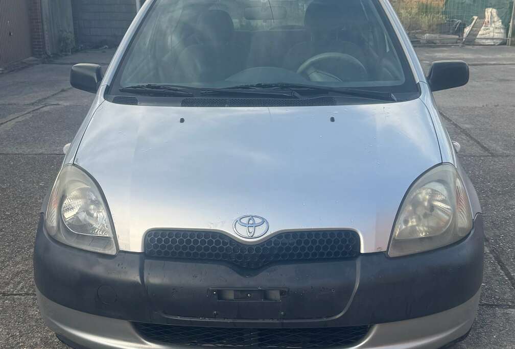 Toyota 1.0 ess 146.000km CTOK prête à immatriculer