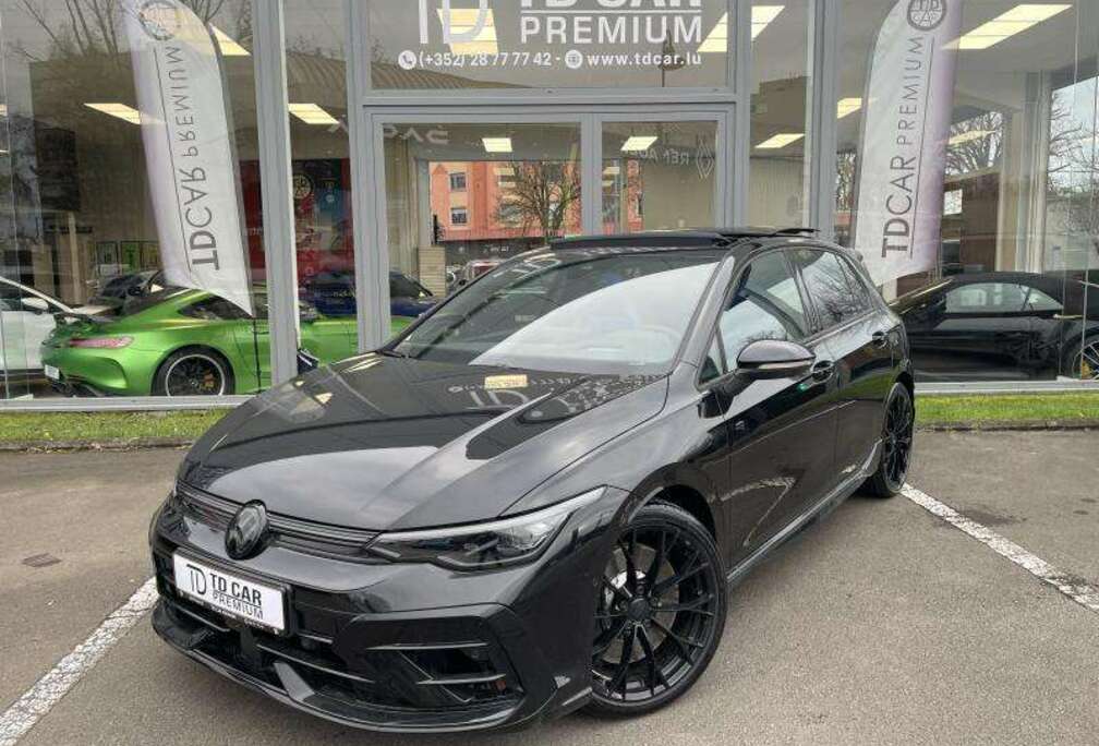 Volkswagen 8 R BLACK EDITION 1 of 1