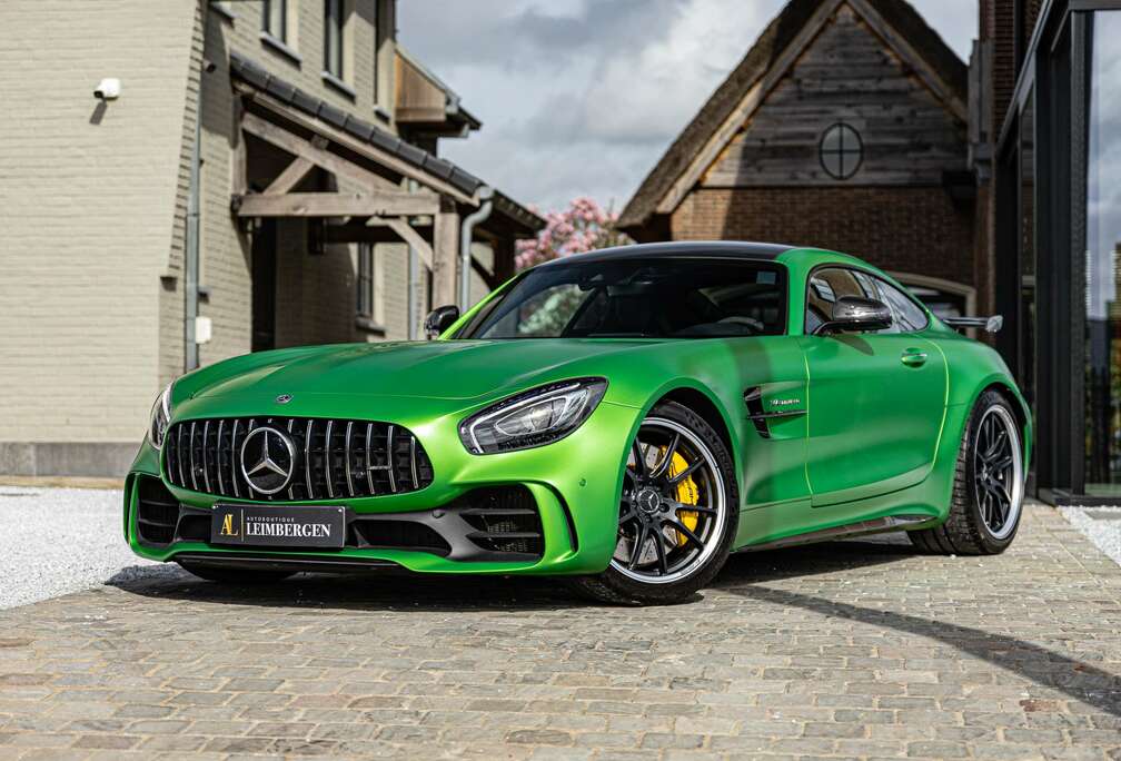 Mercedes-Benz AMG GT R / 1 Owner / Night Pack / Carbon Pack