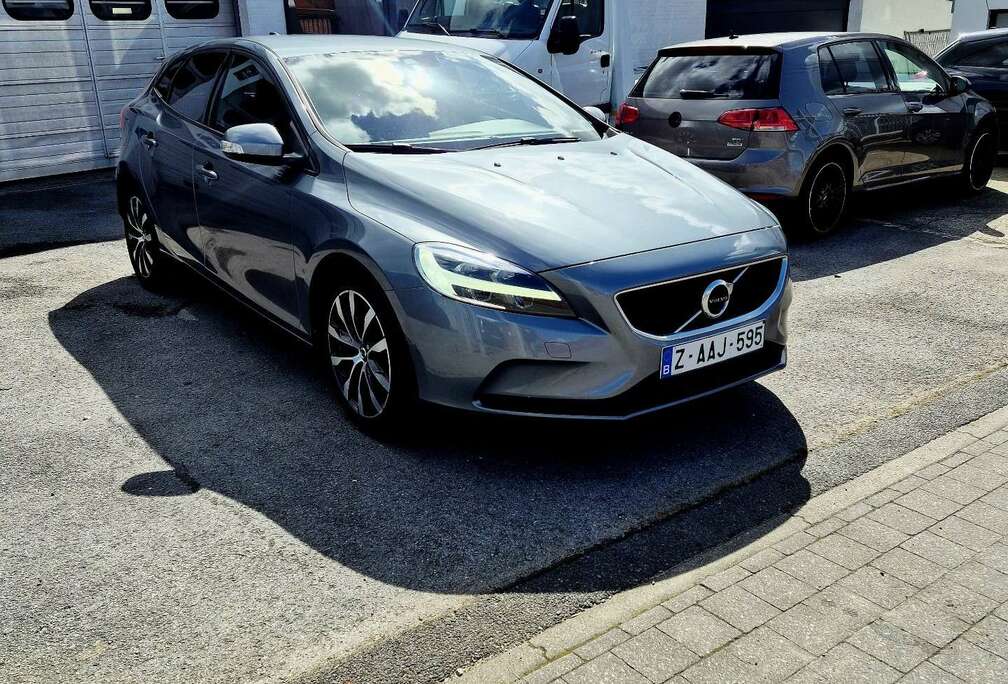 Volvo 2.0 D2 Edition AdBlue (EU6d-TEMP)