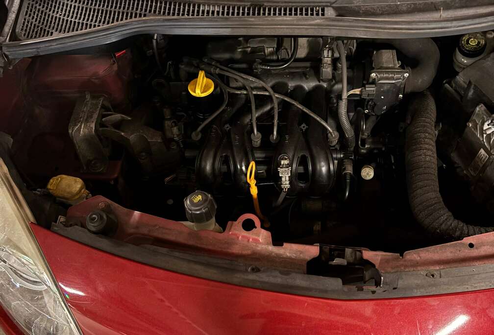 Renault Expression 1.2i 58CH Distribution OK