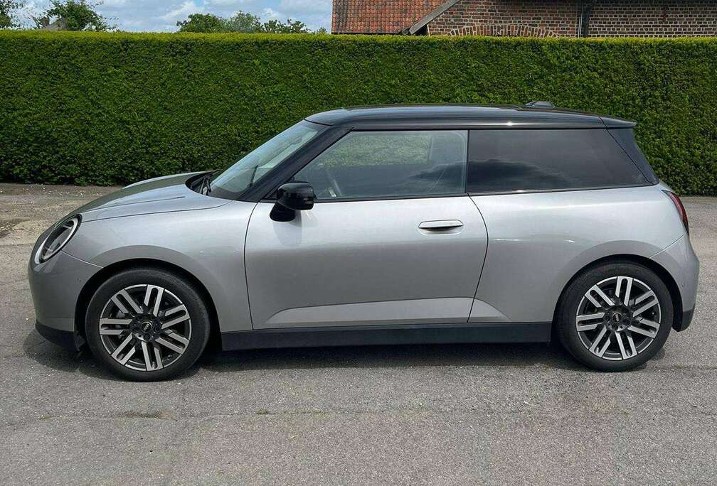 MINI e-Mini 54.2 kWh Cooper SE Cooper SE