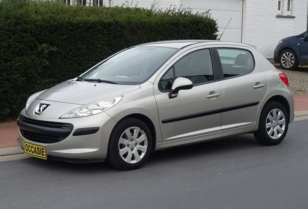Peugeot 1.4i Trendy