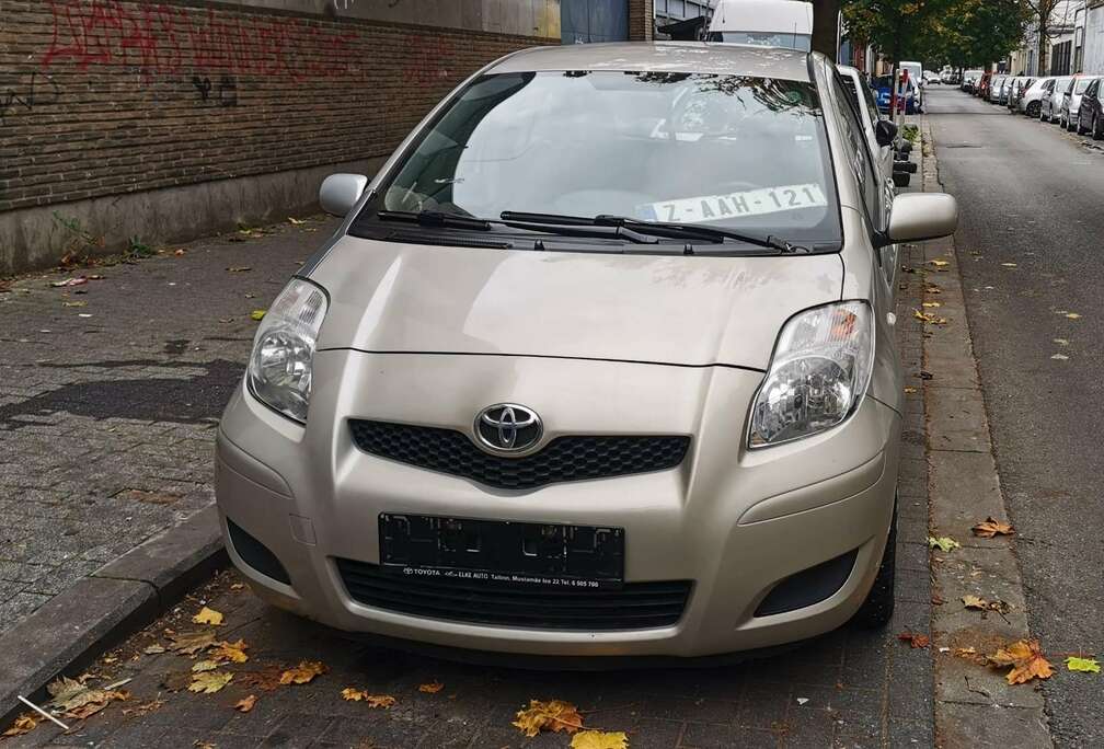 Toyota 100 VVT-i Lounge MultiMode