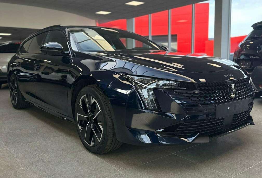 Peugeot 508 SW GT uitvoering  130 EAT8