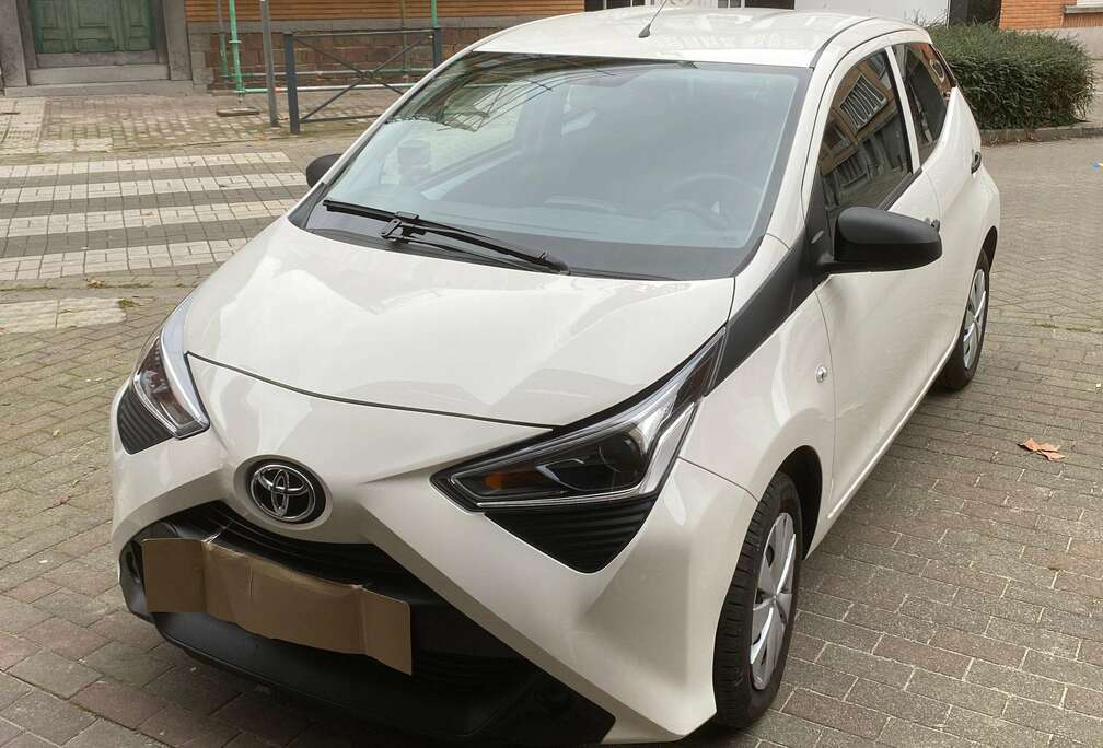 Toyota Aygo x