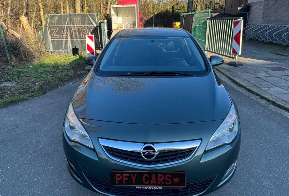 Opel 1.4 ecoFLEX Selection