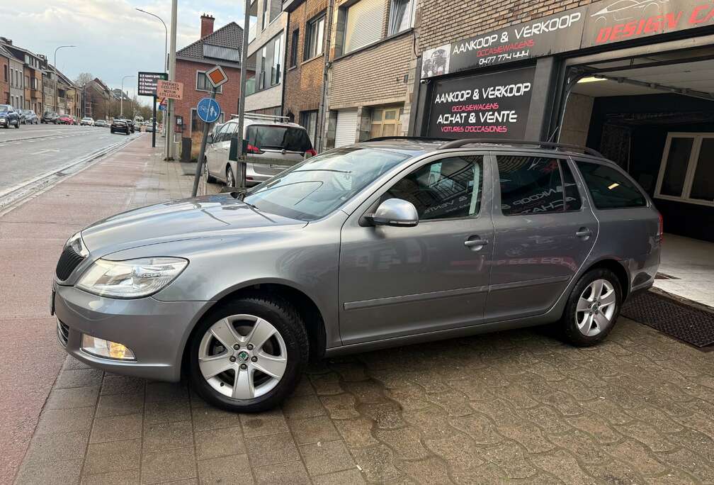 Skoda Octavia SW 1.6 CR TDi DSG Automatic*Eta Neuve*1er