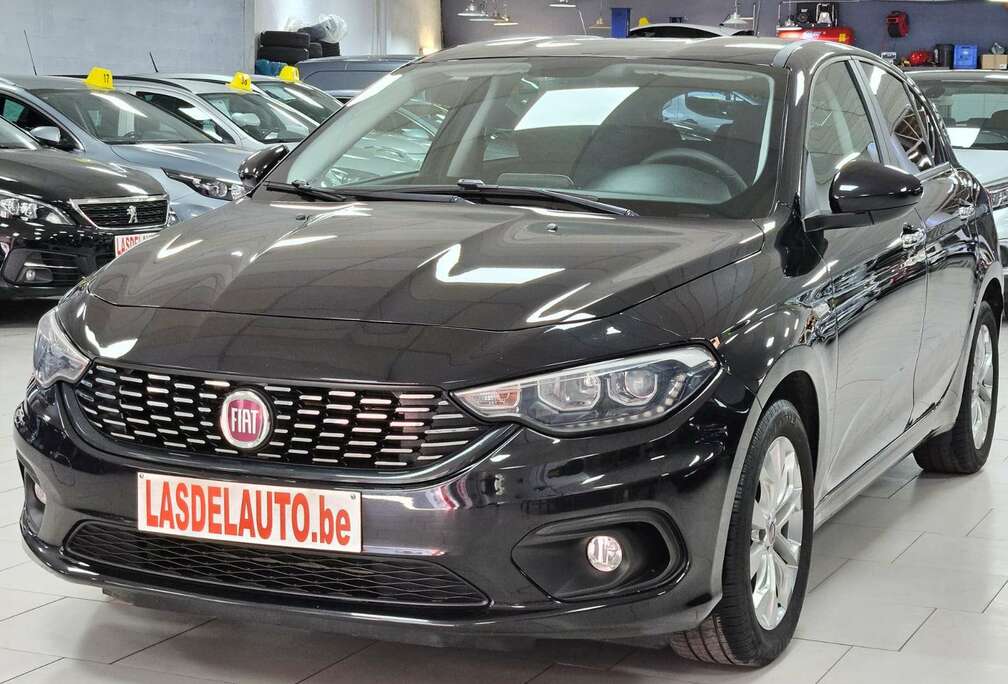 Fiat 1.4i S-Design (EU6d-TEMP) Led Sensors Clim Cruise SIEGES Chauffants Blue Gps