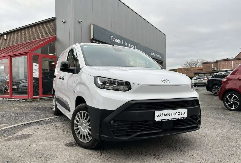 Toyota Proace City Verso SWB 1.5 D-4D Shuttle