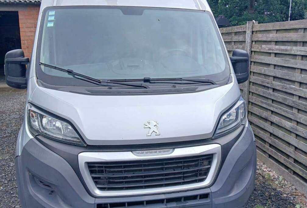 Peugeot