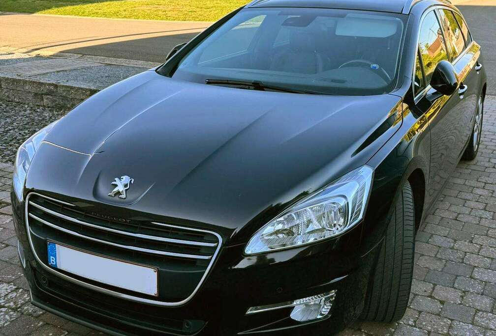 Peugeot SW