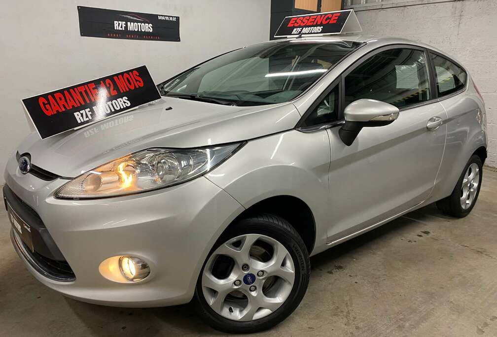 Ford 1.25 CHAMPIONS ÉDITION  GARANTIE 12 MOIS