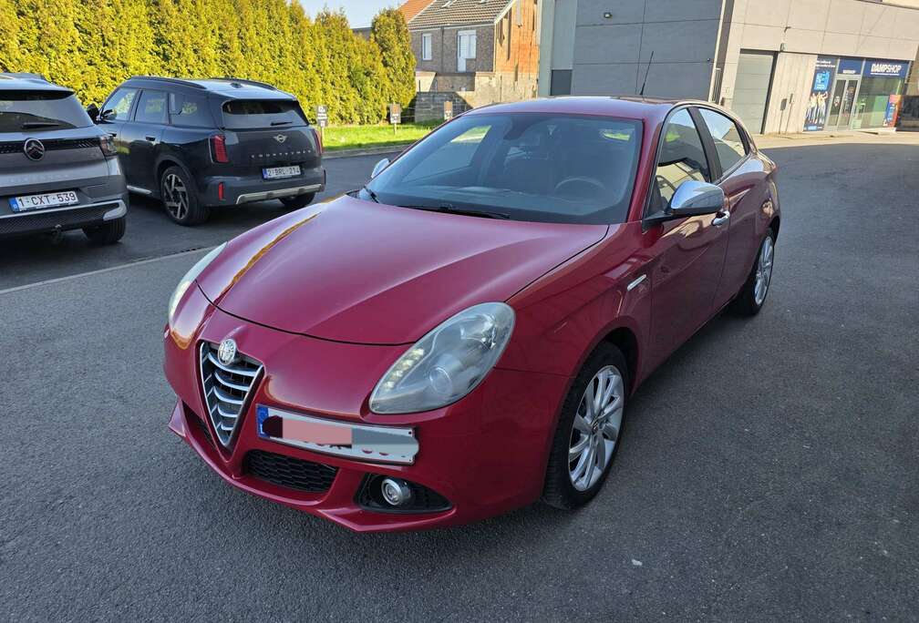 Alfa Romeo Giulietta 1.6 JTDm*CAPTEURS*ECRAN*AIRCO*BLUETOOTH