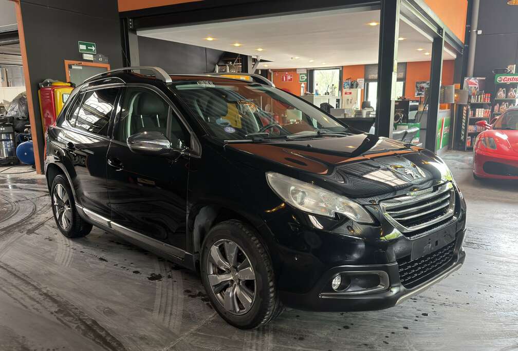 Peugeot 2008 1.2i Allure S/TOIT PANO/AC