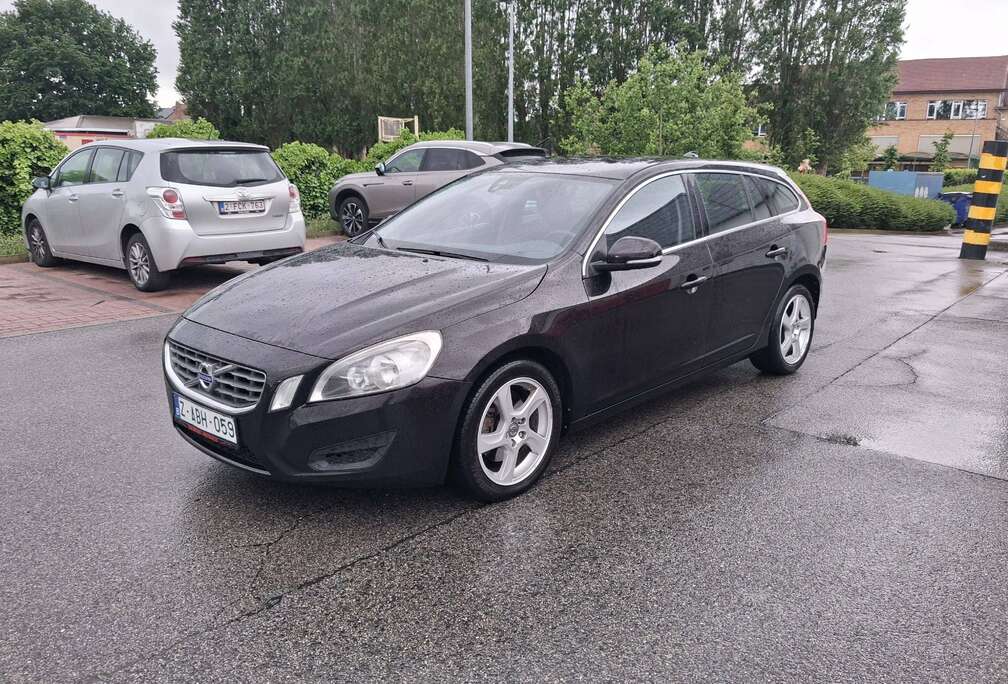 Volvo V60 2.0 D4 Momentum Start/Stop Geartronic