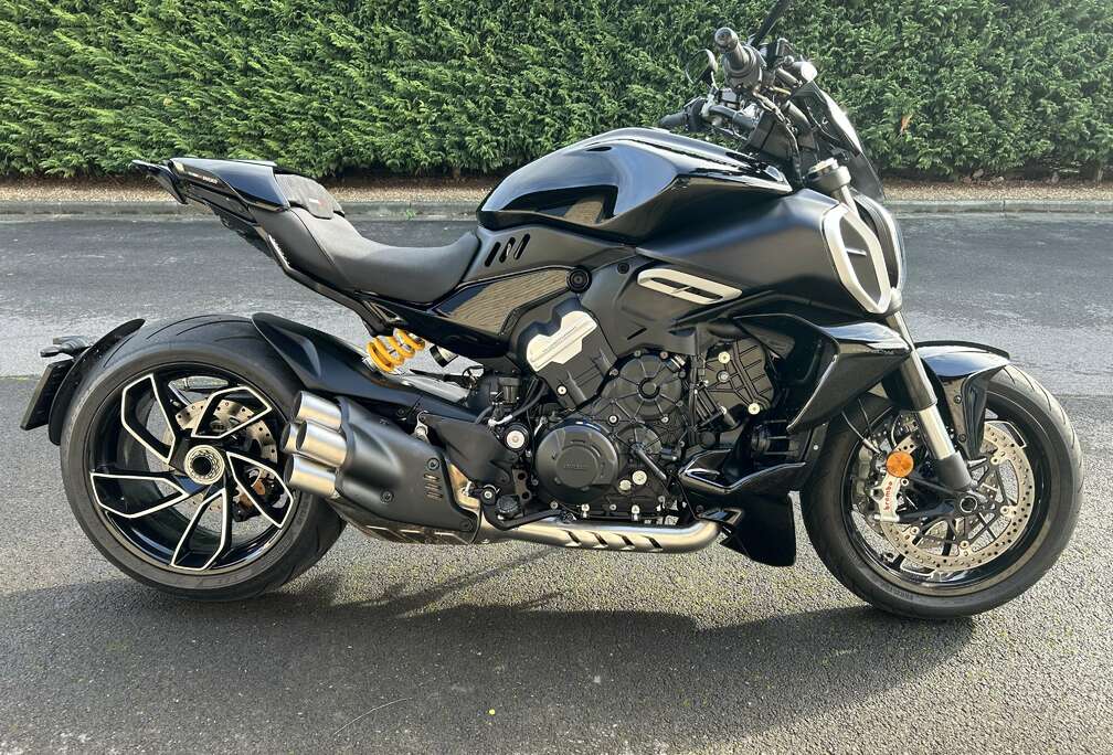 V4