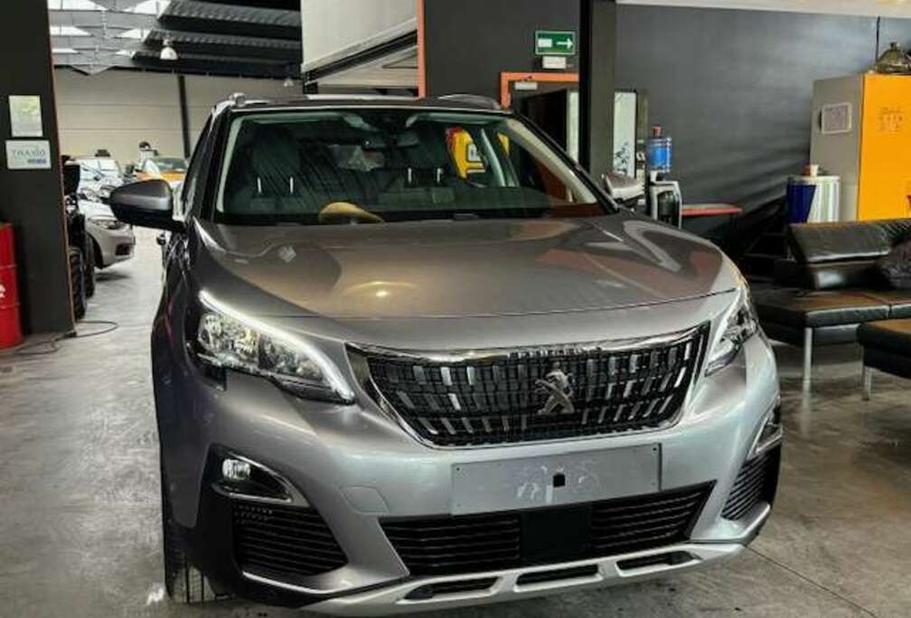 Peugeot 1.2 - FULL OPTION - A/C - APP/AND PLAY - MEDIA/TEL