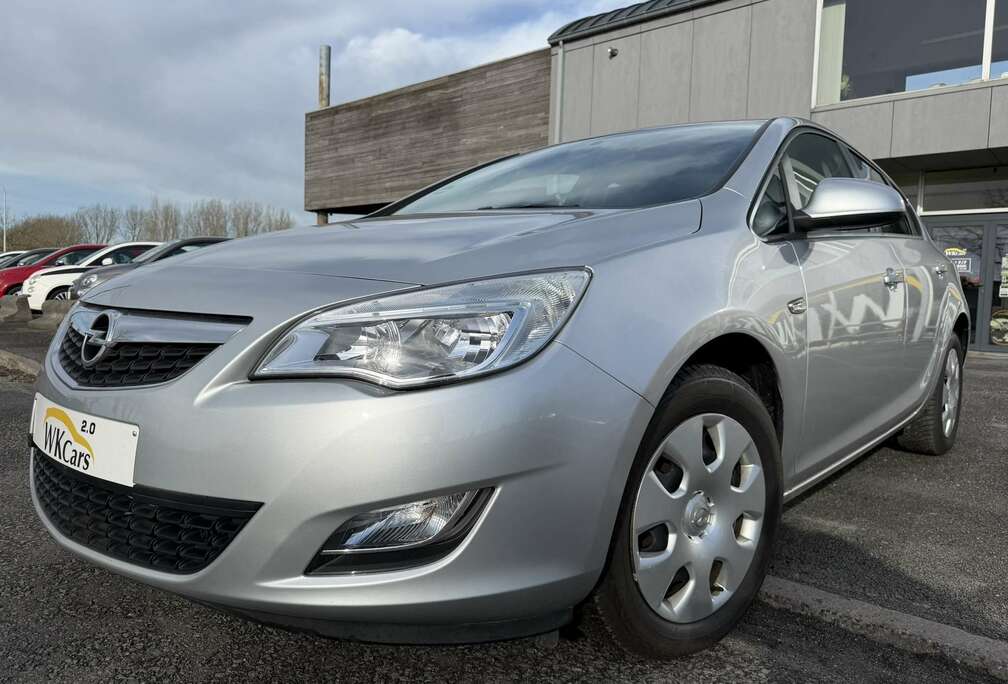 Opel Astra 1.4i//49.000km//full opel histroric//