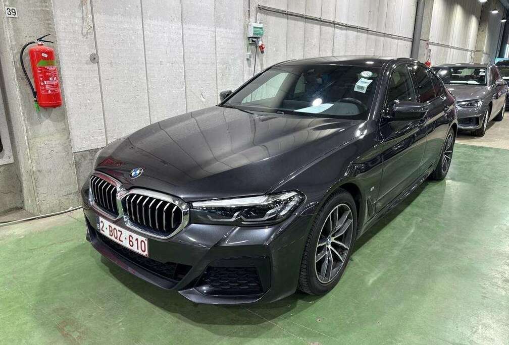 BMW 520iA PACK M TECHNIK