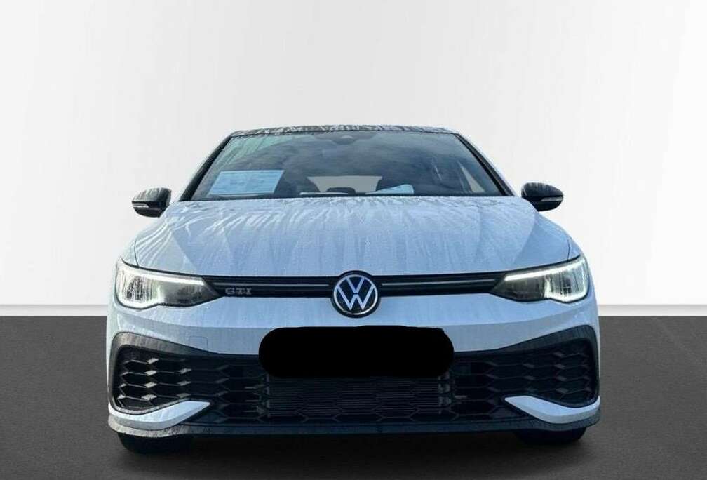 Volkswagen VIII 2.0 TSI