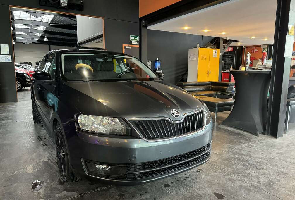 Skoda 1.2 - A/C - MEDIA/TEL - NAVI - CPTR ARR - SIEGES CHAUFFANTS