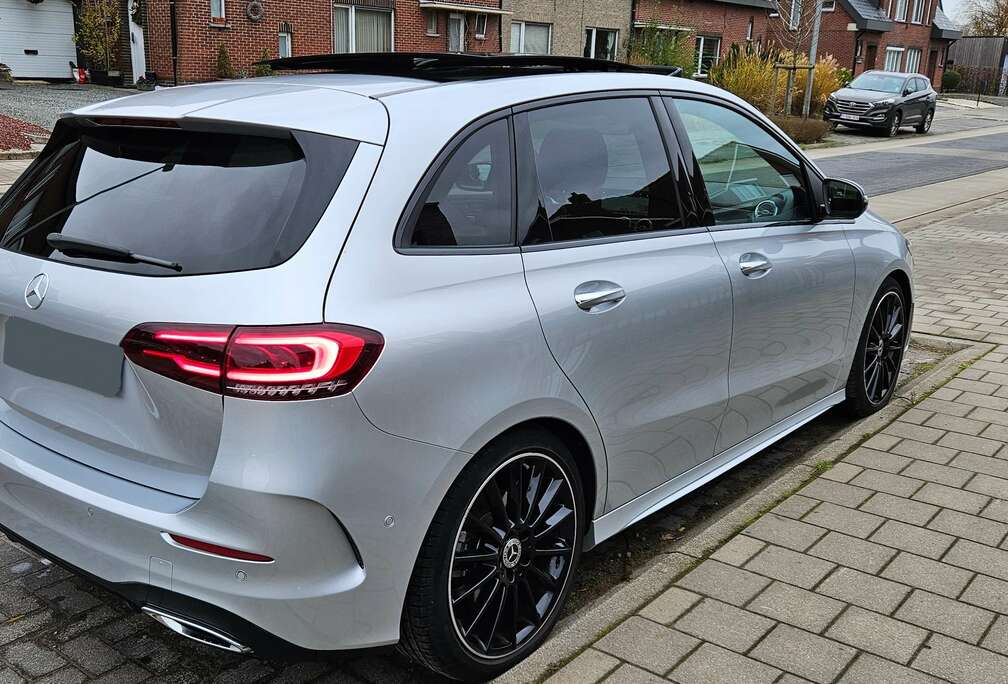 Mercedes-Benz B 220 4Matic 7G-DCT AMG Line