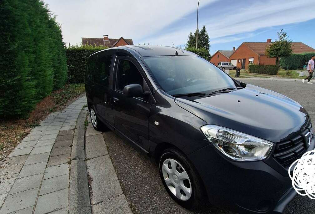 Dacia 1.6i SCe (EU6.2) 13.000 km COMME NEUVE