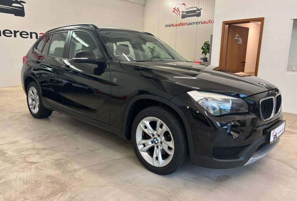 BMW 18 i sDrive**NAVI**SHZ**PDC**
