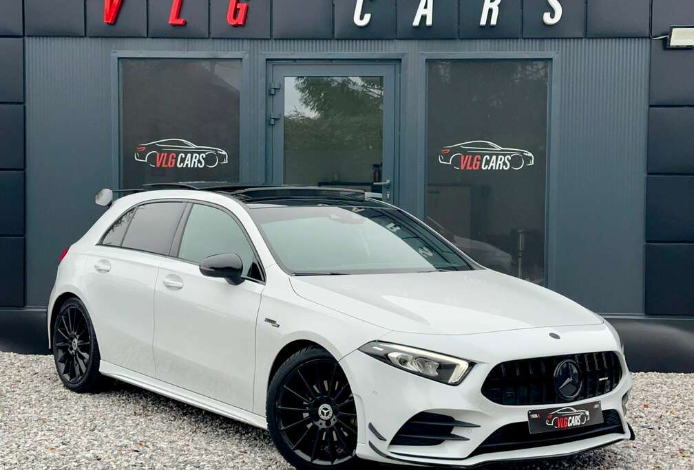 Mercedes-Benz A 180 d Pack AMG A45 / Pano / Eclairage D ambiance