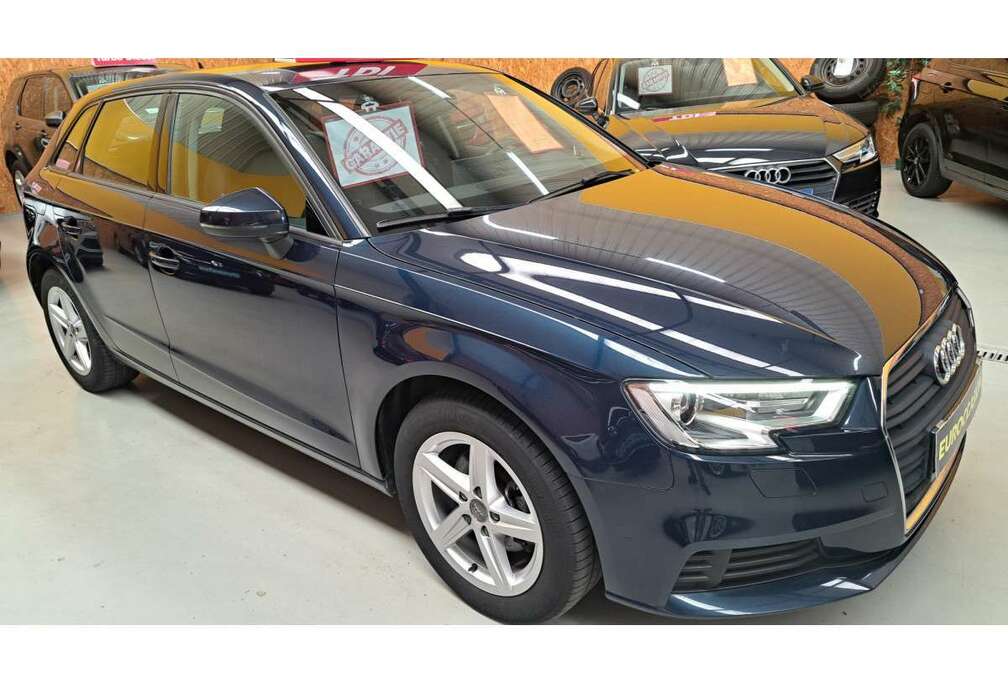 Audi 30 TDI SPORTBACK S-TRONIC BUSINESS