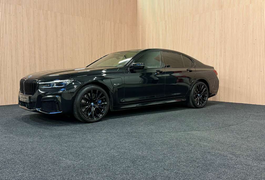 BMW 745e M-pack Pano Full black Pano ACC DABHUD