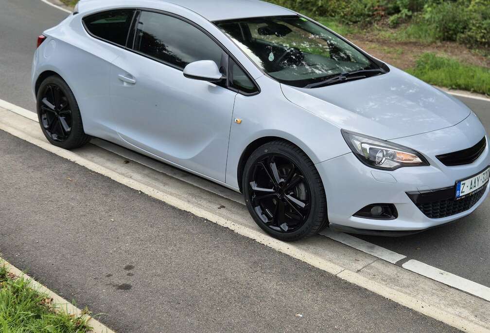 Opel Astra GTC 2.0 CDTi Enjoy Active Start