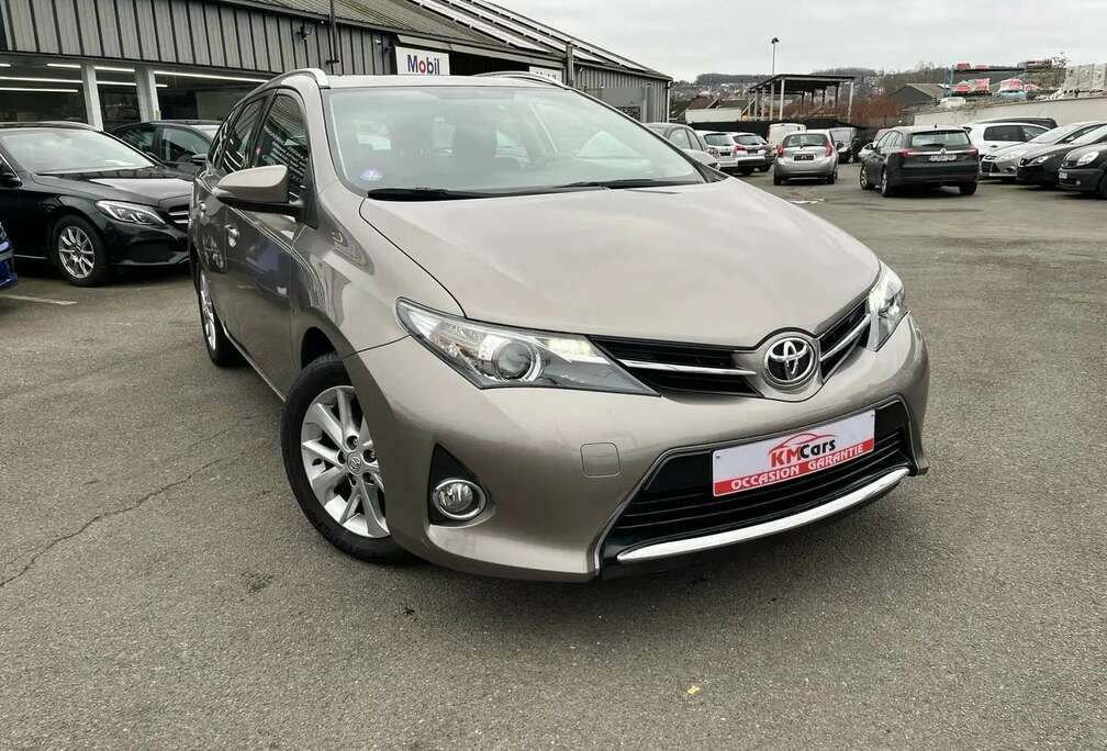 Toyota Auris 1.6 Valvematic Touring Sports Executive