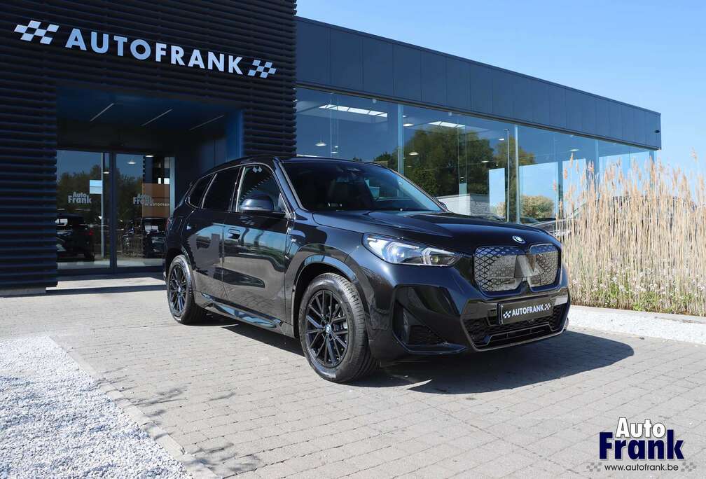 BMW 20 / M-SPORT / PANO / 360CAM / HUD / H&K / KEYLESS