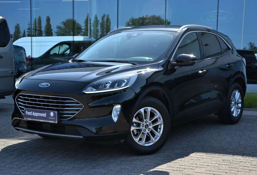 Ford Titanium 2.5i FHEV