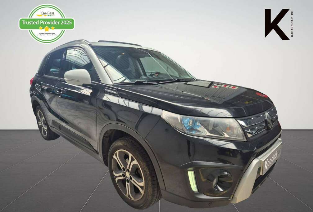 Suzuki 1.6i 4x4 / Navigation / Toit Ouvrant Panoramique / Camera + Full Capteurs de Stationnement / Garantie 12 Mois