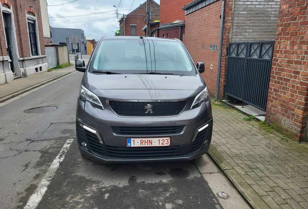 Peugeot toute equipé en PMR