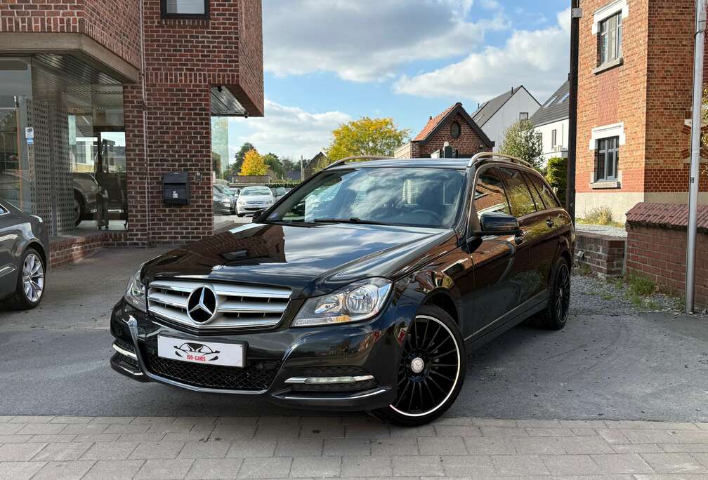 Mercedes-Benz 7G-TRONIC // NAVI // AIRCO //