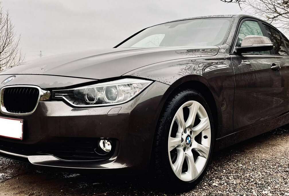 BMW 328i Modern Line